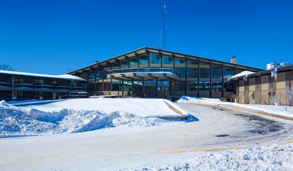 Summit Village Bellaire Номер фото